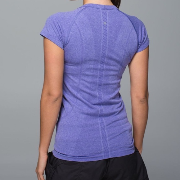 Lululemon Swiftly Tech Short Sleeve Pigment Blue - Picture 2 of 15